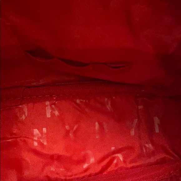 DKNY Silver Quilted Crossbody💕 - Picture 8 of 11